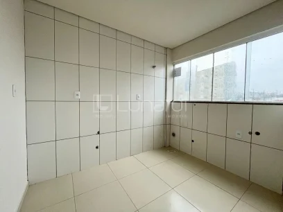Foto Apartamento com 2 Dormitórios