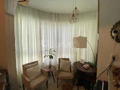 Foto Apartamento com 2 Dormitórios