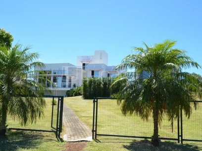 Foto Casa com 4 Dormitórios