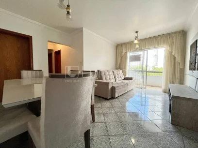 Foto Apartamento com 2 Dormitórios