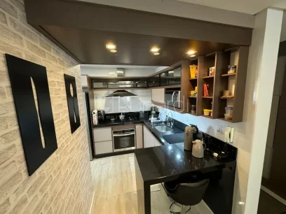 Foto Apartamento com 2 Dormitórios