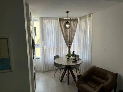 Foto Apartamento com 2 Dormitórios