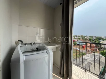 Foto Apartamento com 2 Dormitórios