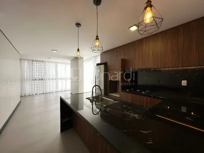 Foto Apartamento Duplex com 3 Suítes