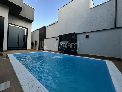 Foto Casa com 3 Dormitórios