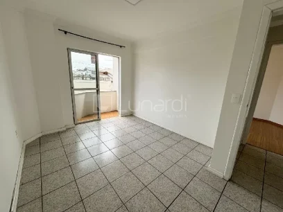 Foto Apartamento com 4 Dormitórios