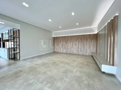 Foto Casa com 3 Suítes