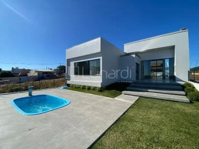 Foto Casa com 2 Dormitórios