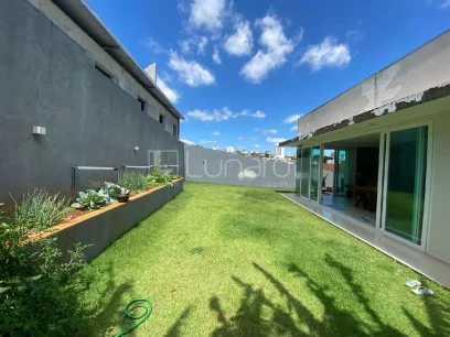 Foto Casa com 3 Dormitórios