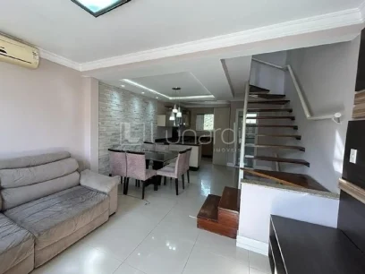 Foto Sobrado com 2 Suítes
