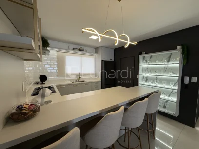 Foto Apartamento com 2 Dormitórios
