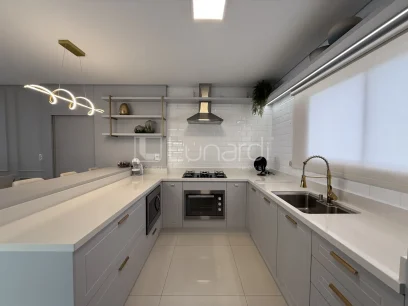 Foto Apartamento com 2 Dormitórios