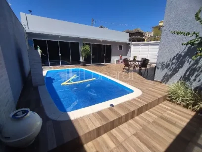 Foto Casa com 3 Dormitórios