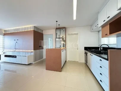 Foto Apartamento com 3 Dormitórios
