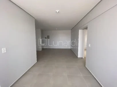 Foto Apartamento com 2 Dormitórios