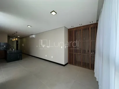 Foto Apartamento Duplex com 3 Suítes