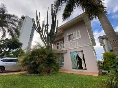 Foto Casa com 3 Suítes