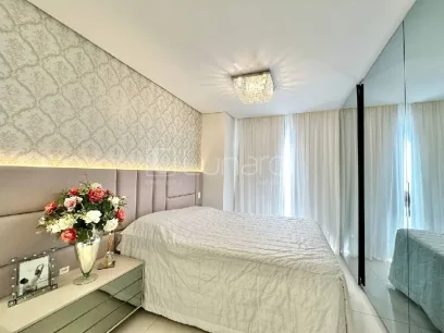 Foto Apartamento com 2 Dormitórios