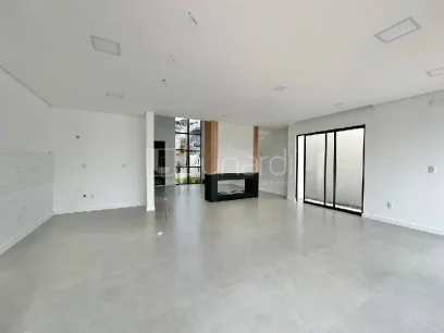 Foto Casa com 3 Suítes