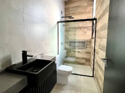 Foto Casa com 3 Suítes
