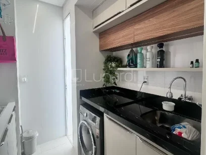 Foto Apartamento com 2 Dormitórios
