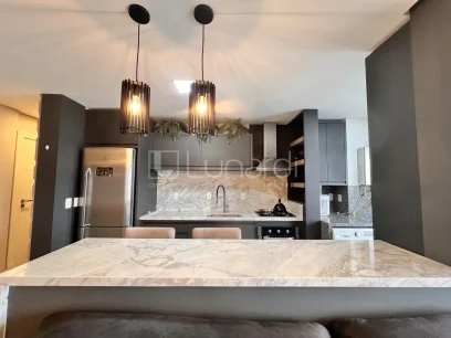 Foto Apartamento com 2 Dormitórios