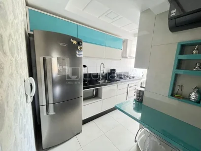 Foto Apartamento com 3 Dormitórios