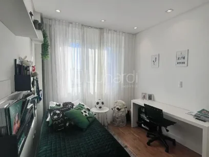 Foto Apartamento com 2 Dormitórios