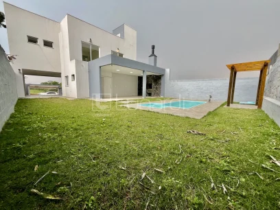Foto Casa com 3 Suítes