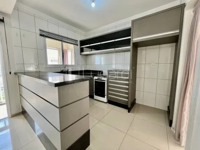 Foto Apartamento com 2 Dormitórios