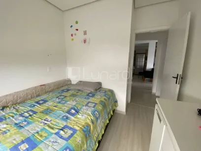 Foto Apartamento com 2 Dormitórios