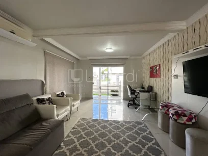 Foto Casa com 3 Dormitórios