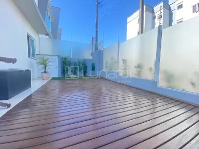 Foto Casa com 3 Dormitórios