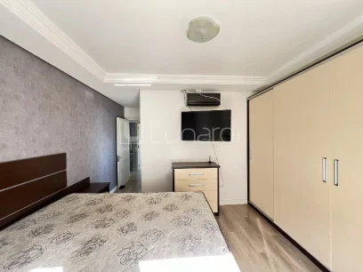 Foto Casa com 4 Dormitórios