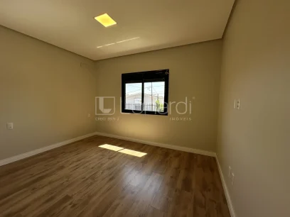 Foto Casa com 3 Dormitórios