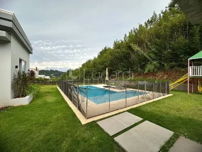 Foto Casa com 3 Suítes