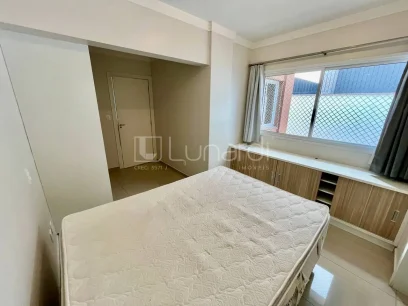 Foto Apartamento com 2 Dormitórios