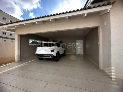Foto Casa com 3 Dormitórios