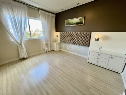 Foto Apartamento com 3 Dormitórios