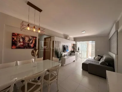 Foto Apartamento com 2 Dormitórios