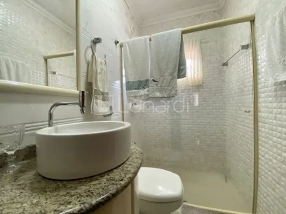 Foto Casa com 3 Suítes