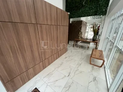 Foto Apartamento com 2 Suítes