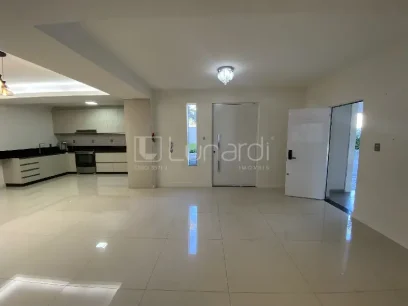 Foto Casa com 3 Dormitórios