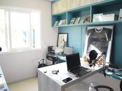 Foto Casa com 2 Dormitórios