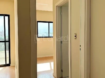 Foto Apartamento com 2 Dormitórios