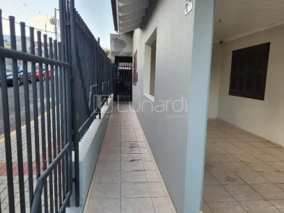 Foto Casa com 3 Dormitórios