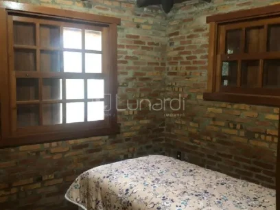 Foto Casa com 3 Dormitórios