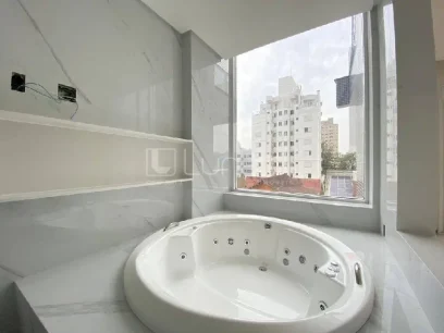 Foto Apartamento com 3 Suítes