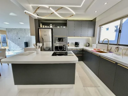 Foto Apartamento com 3 Dormitórios