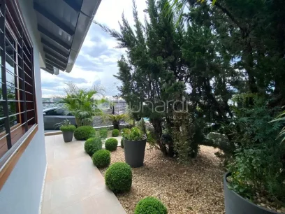 Foto Casa com 3 Suítes